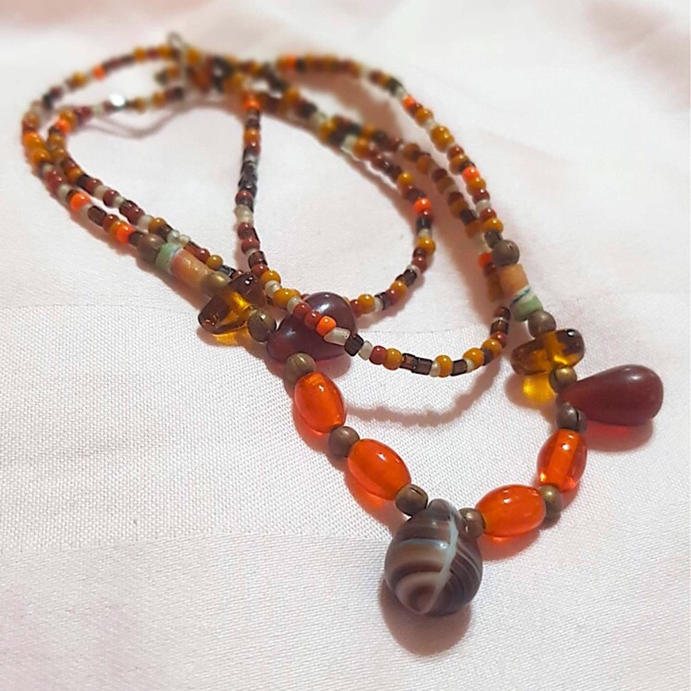 A vintage 1990s glass bead choker, old school!